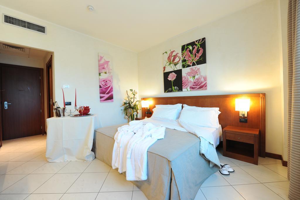 Hotel Parisi Νικελίνο Εξωτερικό φωτογραφία