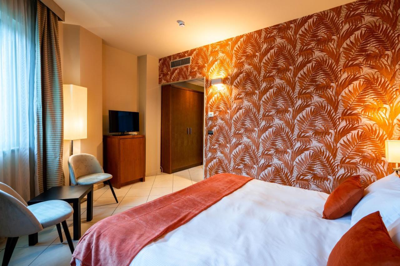 Hotel Parisi Νικελίνο Εξωτερικό φωτογραφία